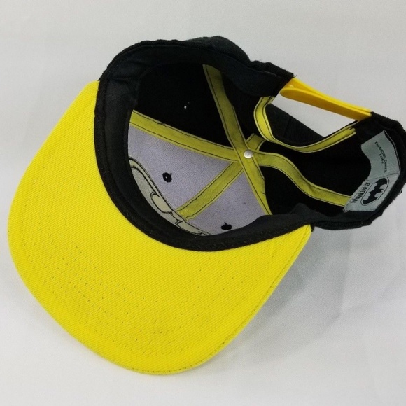 DC Comics Batman Hat Snap-back Cap Yellow/Black - Picture 6 of 7